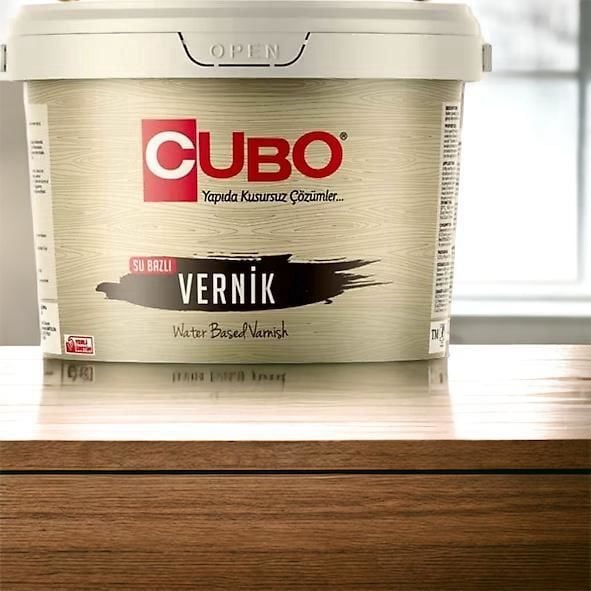 CLZ202 Cubo Su Bazlı Parlak Vernik Şeffaf 0,75 Litre